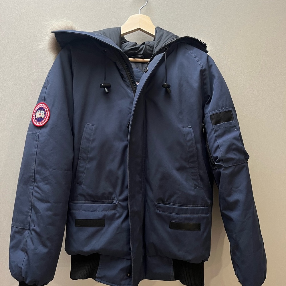 Canada Goose Blue Puffer Jacket with Hood and Insulation